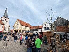 Bild vom Kirchplatz des Herbstmarktes 3