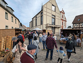 Bild vom Marktplatzes beim Herbstmarkt 3